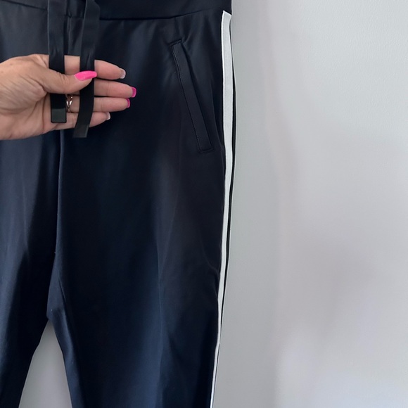 ATHLETA • Black & White Joggers • sz : XS • - Picture 4 of 10